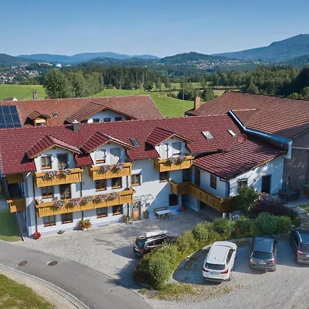 Bauernhof Bauer * Цвизель